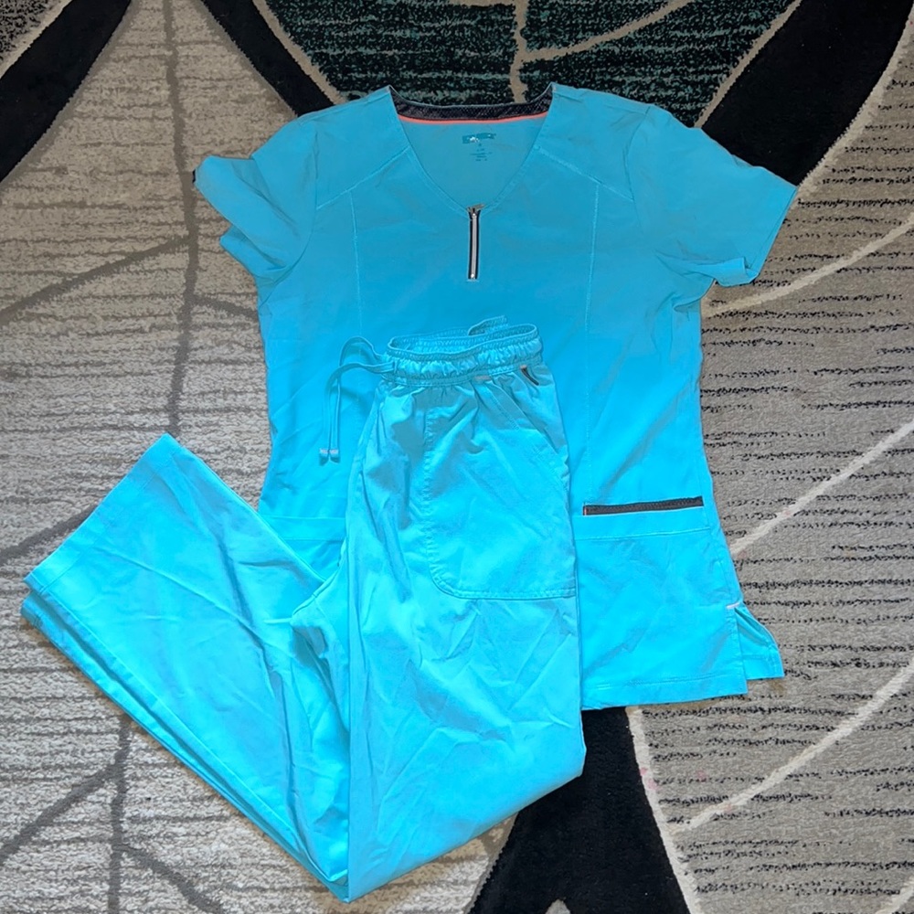 Blue 💙 Scrub Star Scrub set